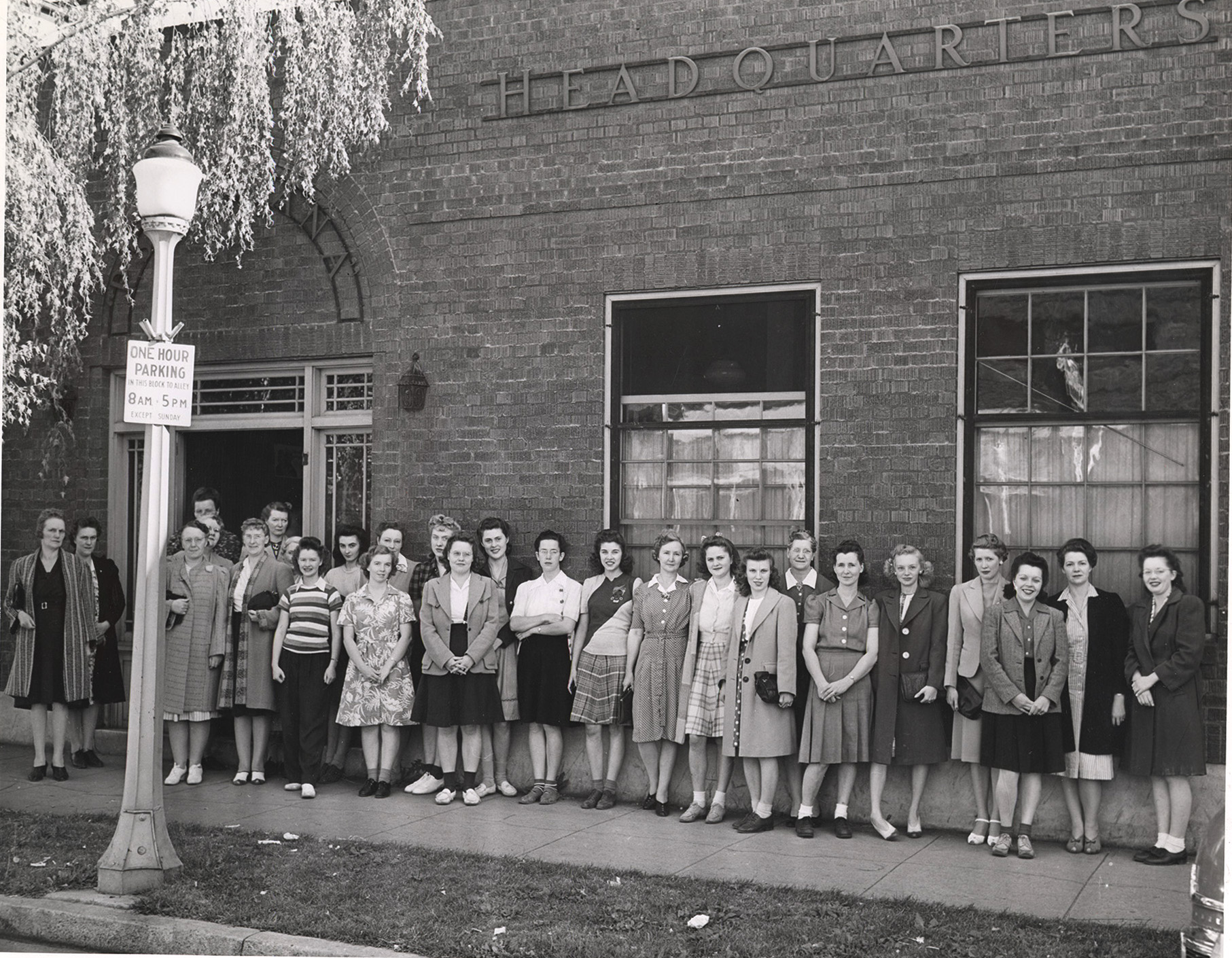 Photograph of some Psychiana staff members at Psychiana's international headquarters